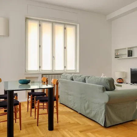 Just Urban - Bright And Beautiful - Corso Genova Apartament