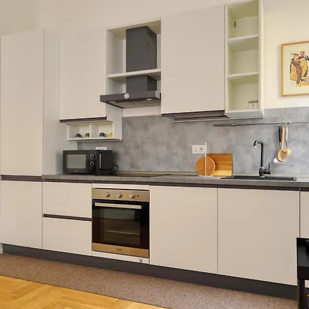 Just Urban - Bright New 2br In Center - M2 And M4 Apartament Mediolan
