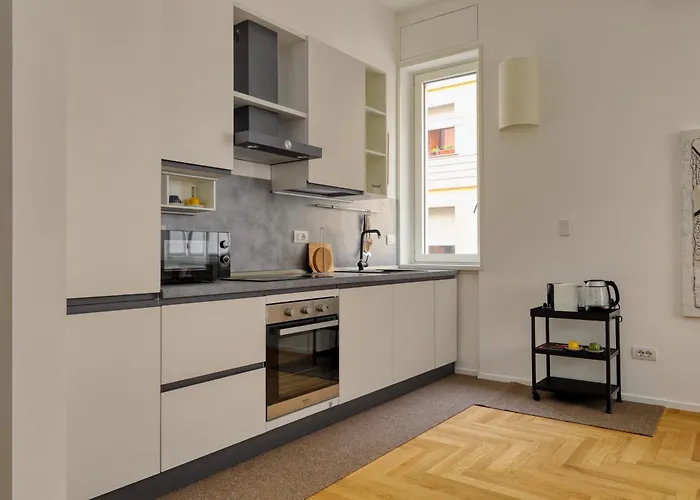 Just Urban - Bright New 2br In Center - M2 And M4 Mailand