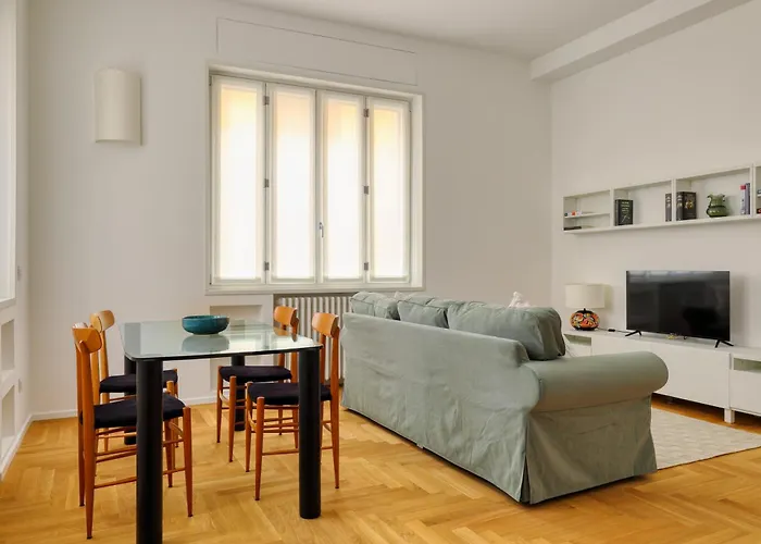 Just Urban - Bright New 2br In Center - M2 And M4 Apartment
