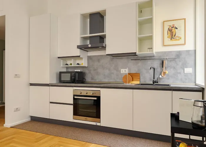 Just Urban - Bright New 2br In Center - M2 And M4 Apartment Mailand