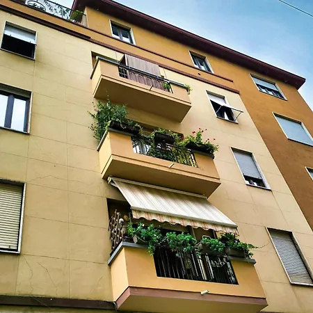 Just Urban - Bright And Beautiful - Corso Genova Lägenhet *